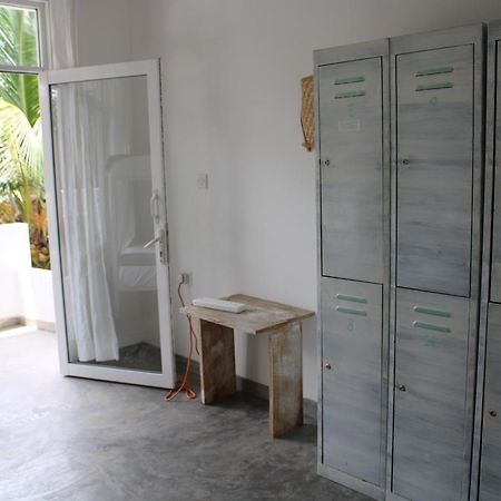 Sun & Moon Hostel มิริสซา ภายนอก รูปภาพ