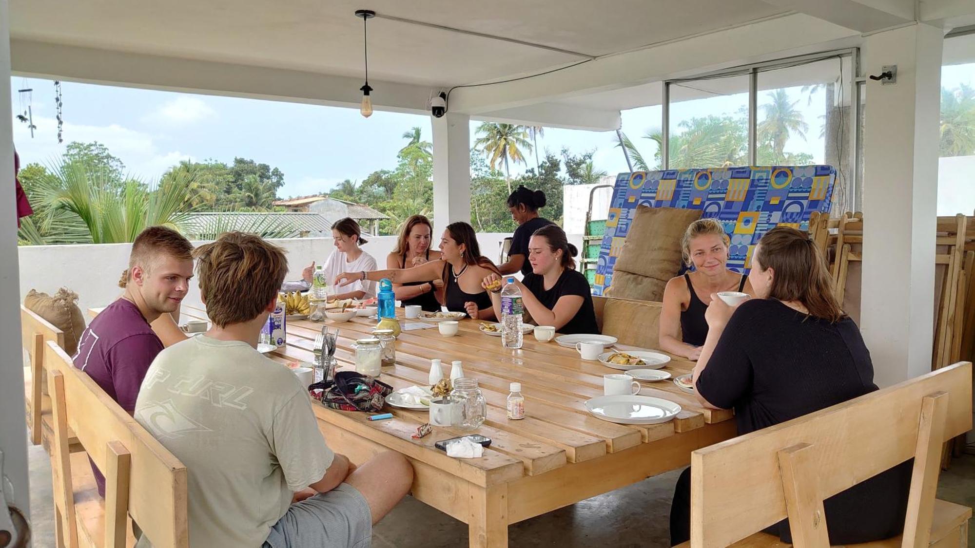 Sun & Moon Hostel มิริสซา ภายนอก รูปภาพ