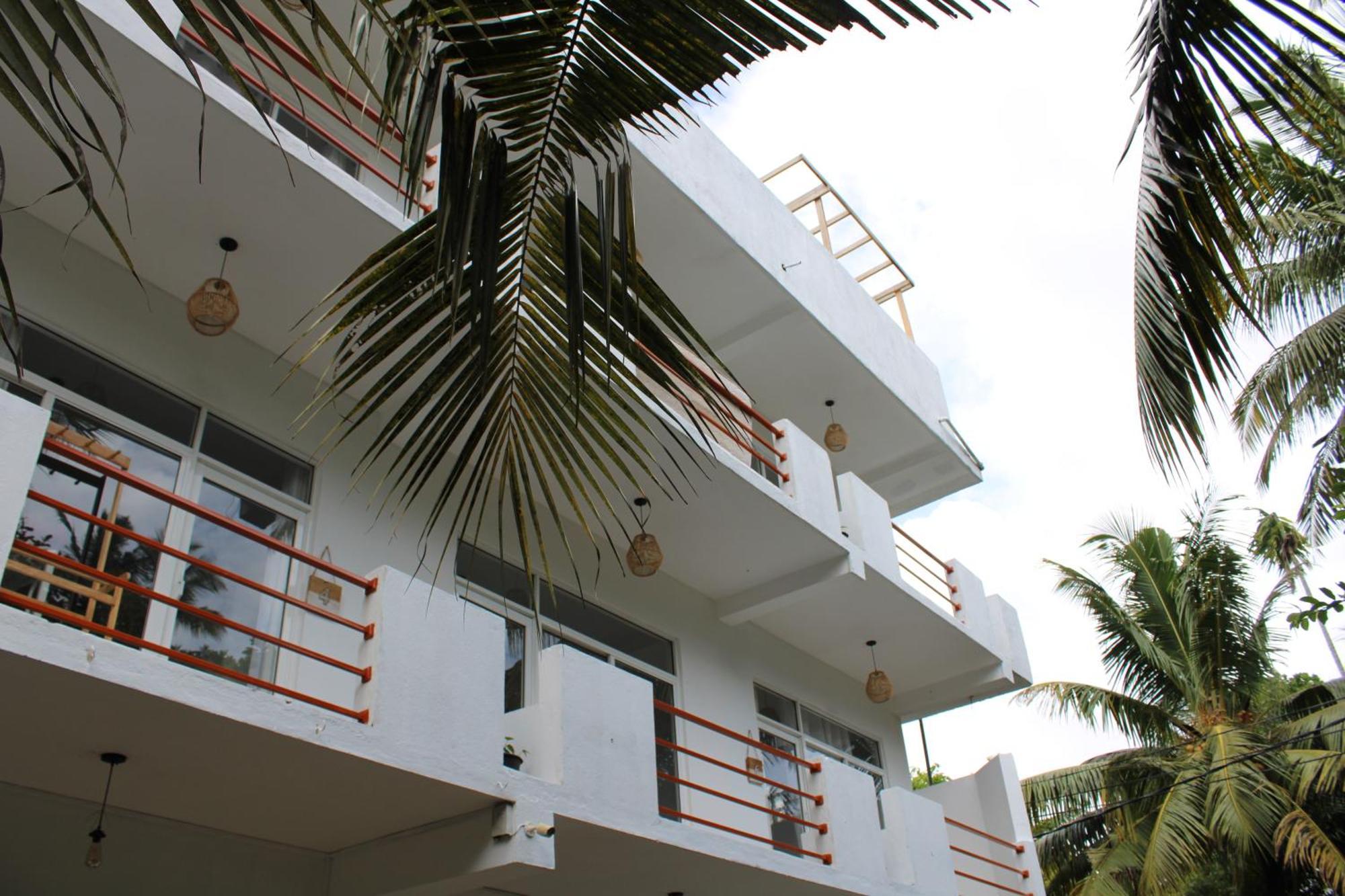 Sun & Moon Hostel มิริสซา ภายนอก รูปภาพ